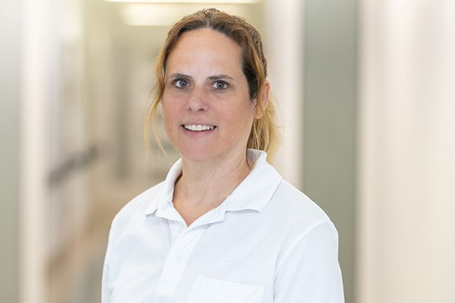 Dr. Sandra Sommerey freut sich über die neue Funktion als Leitende Oberärztin und Standortleiterin der Klinik für Allgemein-, Viszeral- und Endokrine Chirurgie im Zentrum für Chirurgie Rosenheim – Bad Aibling Dr. Sandra Sommerey freut sich über die neue Funktion als Leitende Oberärztin und Standortleiterin der Klinik für Allgemein-, Viszeral- und Endokrine Chirurgie im Zentrum für Chirurgie Rosenheim – Bad Aibling