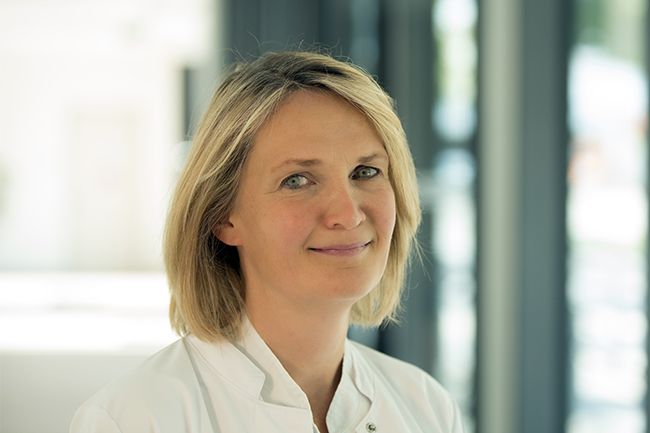 Dr. med. Christina Bayer