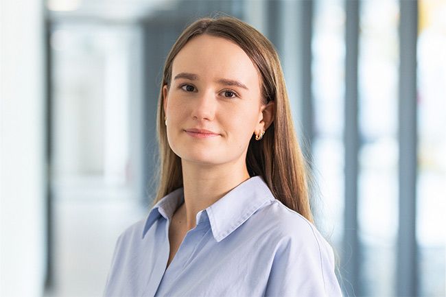  Anna Hübener