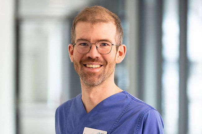Dr. med.  Philipp  Schiller