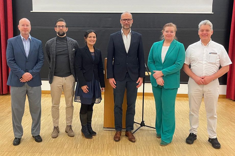 li-re: Dr. med. Michael Fischer, Dr. med. Florian Struller, Dr. med. univ. Michaela Klem, PD Dr. med. Helmut Wegmann, Kristina Dehm, Prof. Dr. med. Florian Herrle