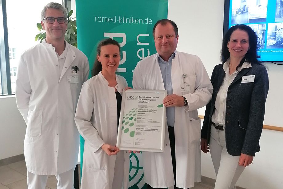 (v.l.): PD Dr. Andreas Bauer, Ärztlicher Direktor, Dr. Ulrike Kolar-Michelis, Zentrumskoordinatorin, Dr. Gerhard Puchtler, Zentrumsleiter und Dr. Martina Bielawski, Klinikleiterin.