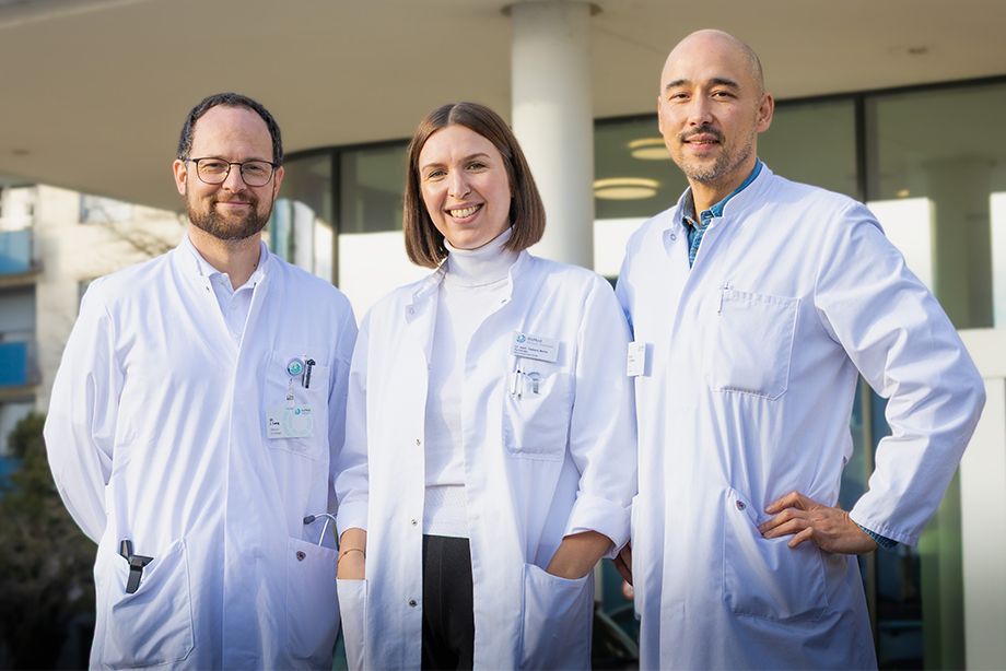 (v.l.): Die Epileptologen Dr. Johannes Lang, Dr. Tamara Welte und Chefarzt Prof. Dr. Joji Kuramatsu