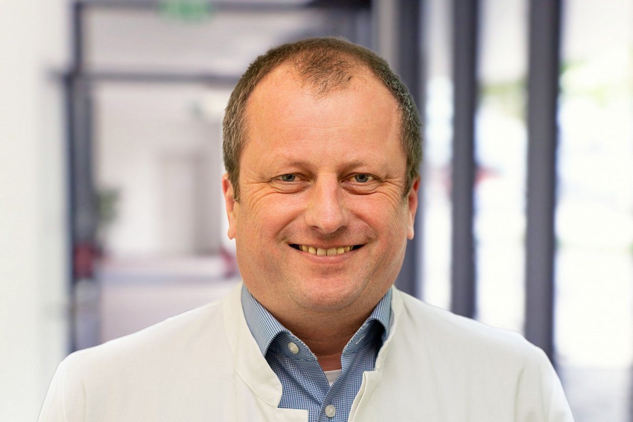 Dr. Gerhard Puchtler, Leiter des Onkologischen Zentrums am RoMed Klinikum Rosenheim Dr. Gerhard Puchtler, Leiter des Onkologischen Zentrums am RoMed Klinikum Rosenheim